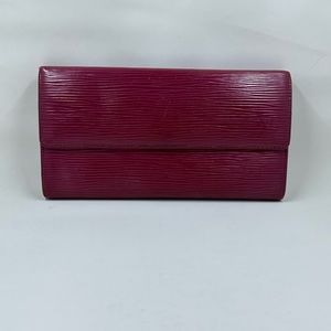 Louis Vuitton EPI Sarah Wallet